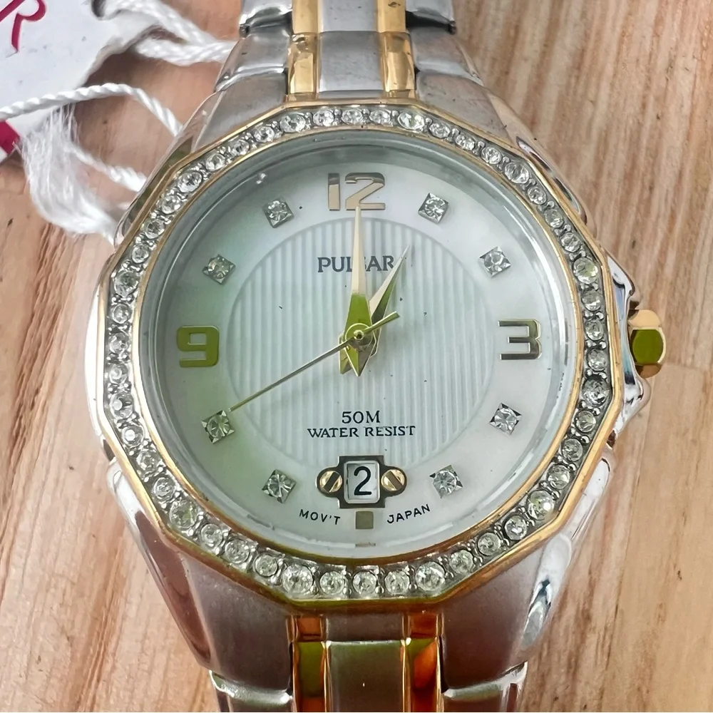 NWT Pulsar ladies two toned crystal accented dress watch NEW BATTERY
